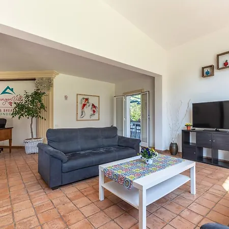 Bouganville Home Mondello-2