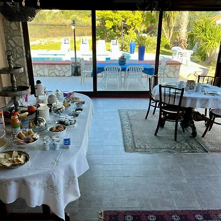 Villa Inserra Deluxe-3