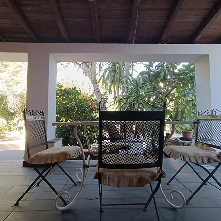 B&B Villa Lidia with parking&jacuzzi-2