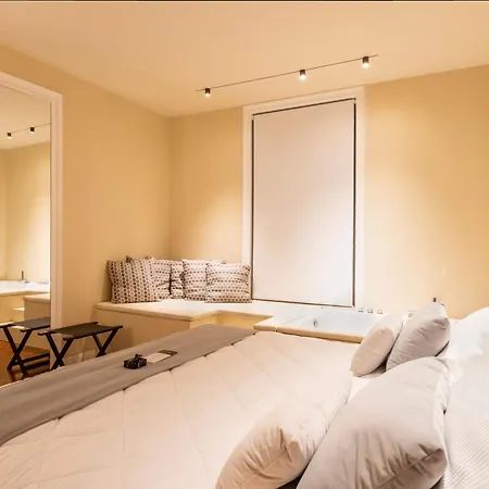 Five Suite-3