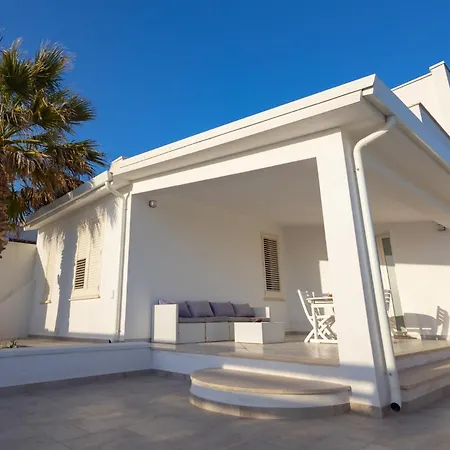 Villa Al Mare Guest House-3