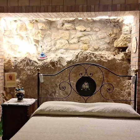 Guest House La Corte Normanna-3