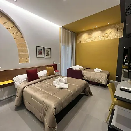 Rosy Room Design-3