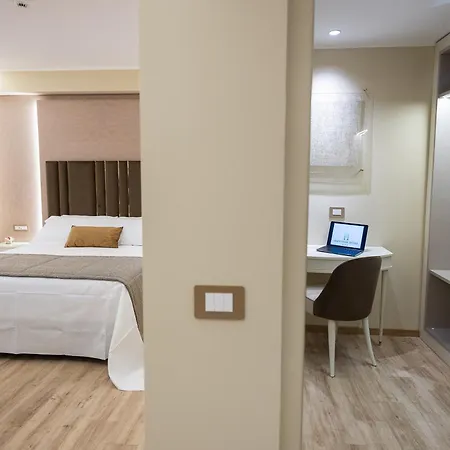 Hotel Montreal-3