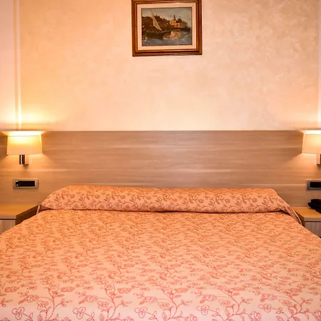 Hotel Condor-2