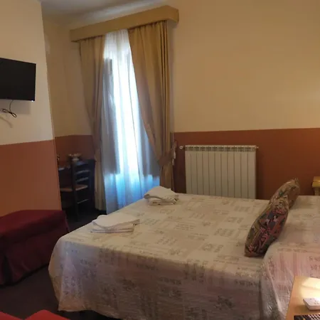 Bed & Breakfast Hostel H24-2
