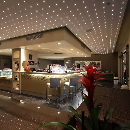 Main Palace Hotel-3