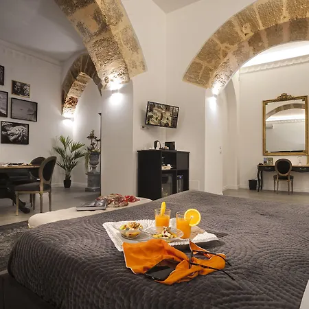 Palazzo Natoli Boutique Hotel-2