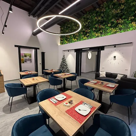 Le Quattro Stagioni - Rooms & Suites-3