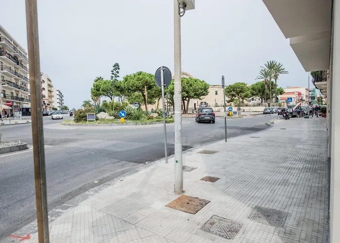 Home Square