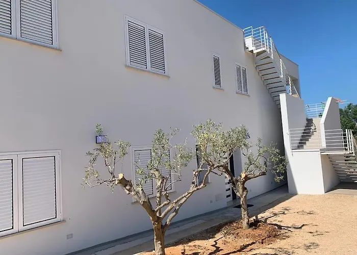 Villa Bouganville - Charming Sea ​​View- 160 Mq