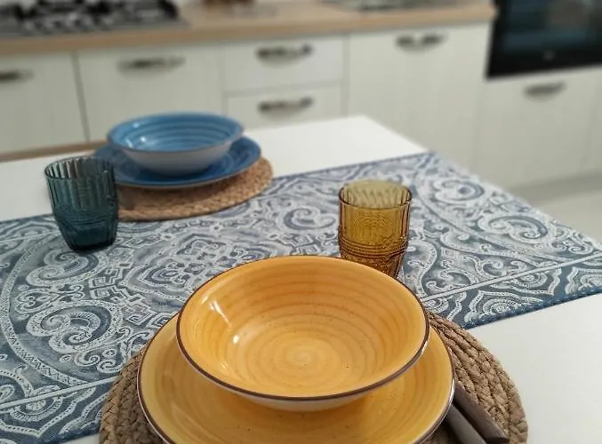 Chalaroste Home