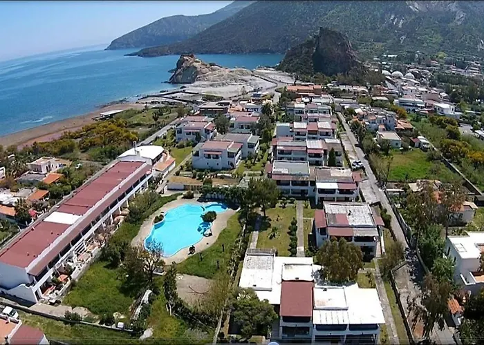 Menichetta bilo 5 posti con piscina gratuita dall'11 Luglio al 31 Agosto