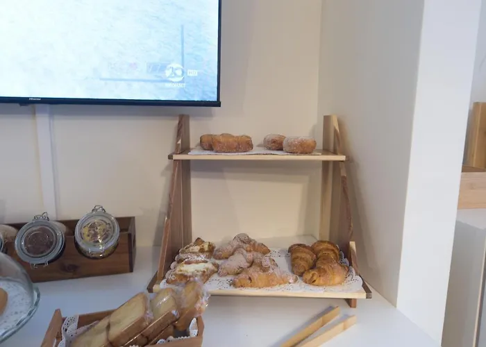 Slow Chic Apartment Beb Policlinico
