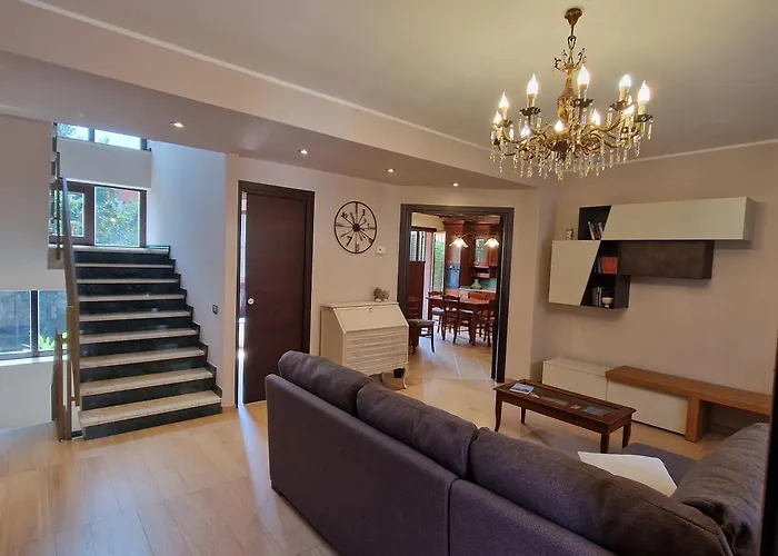 Casa Magnolia 20 minuti da Taormina, Catania ed Etna