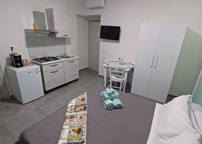 ACRONE GUEST HOUSE Centro Città (Locazione Turistica)