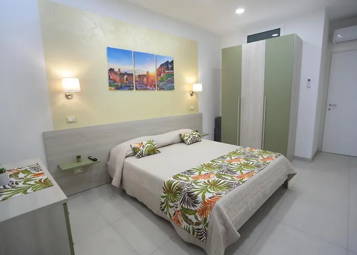 Kris Apartments