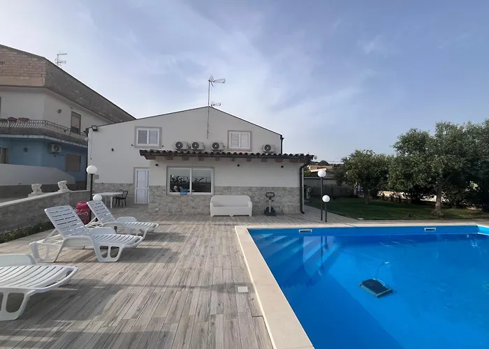 Debel House