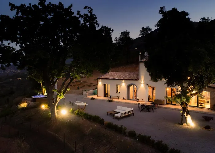 Villa Andrea - Romantic Private Retreat