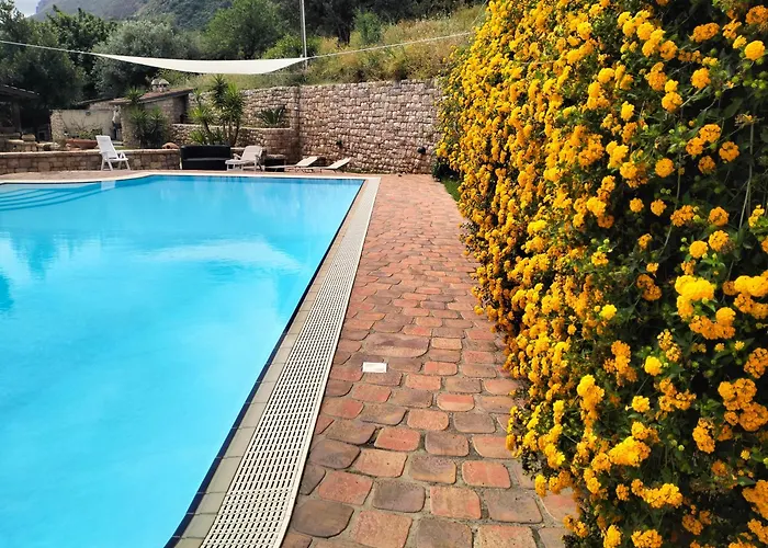 Alvarado - Your Home In Sicily