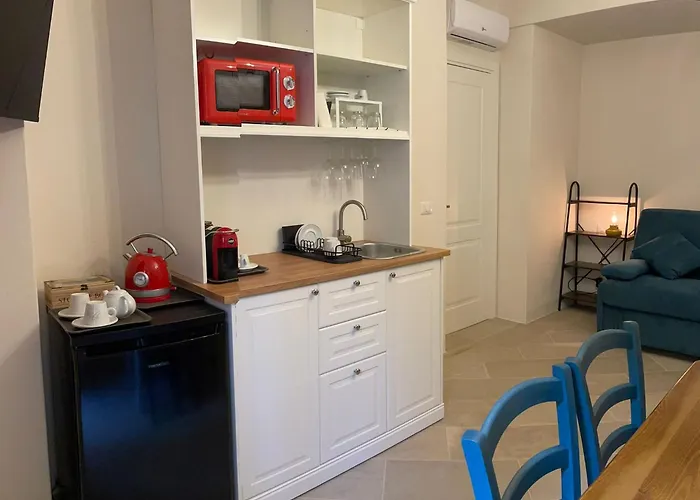 Castello D'Alcontres Guest House 3 stelle