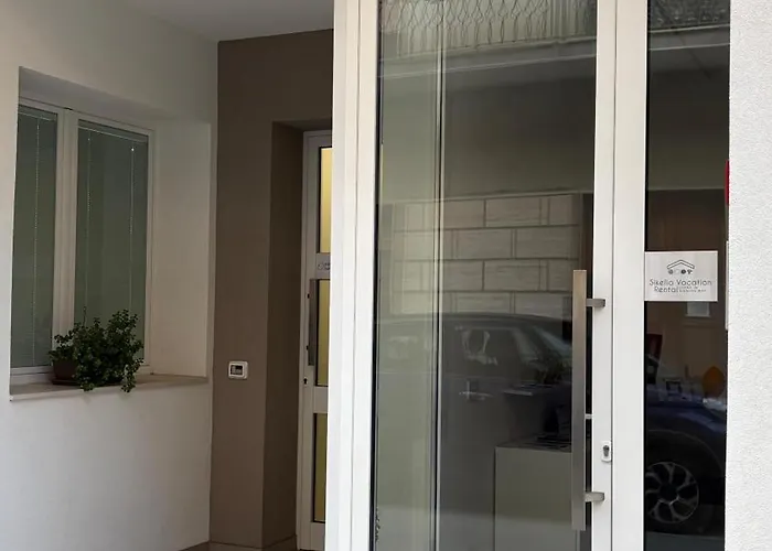 Sikelia Apartments
