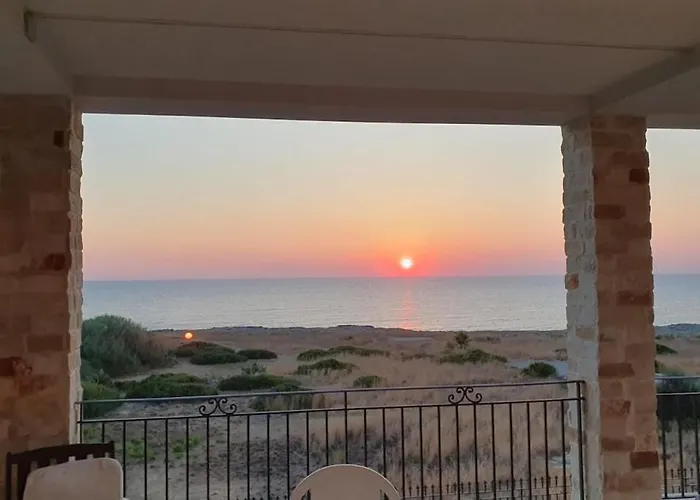 Villa Maestrale Vacation Home With Sea View And Etna