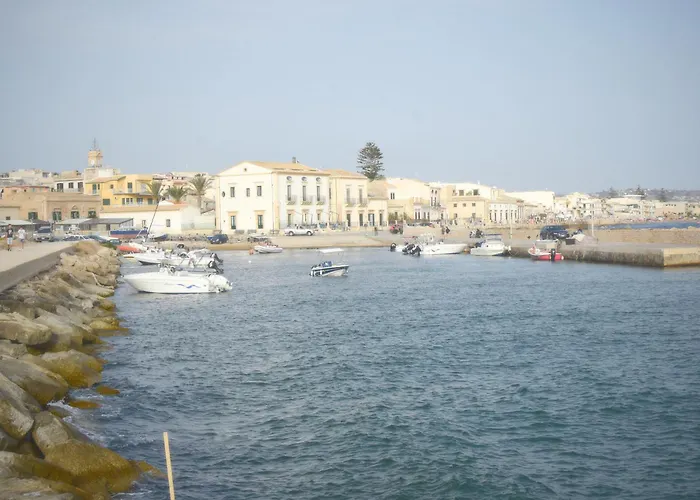 Casa Sicilia - Riviera Sicily Beach Guest House