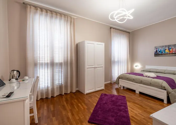 Alhambra "Etna Charme" - Guest House