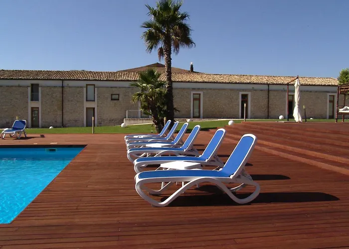 New Villa Carlotta