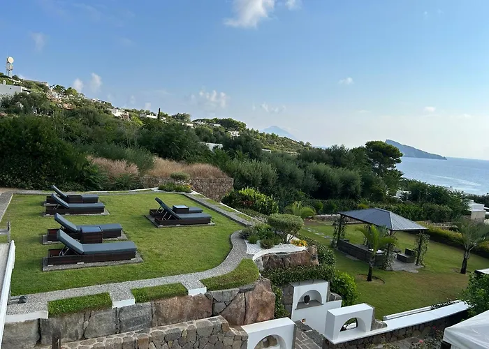 B&B Da Luca Panarea