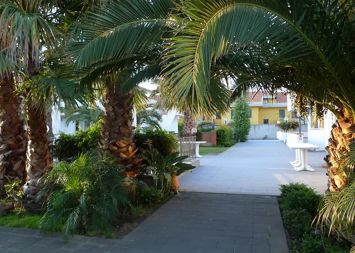 King'S House Hotel Resort Mascali