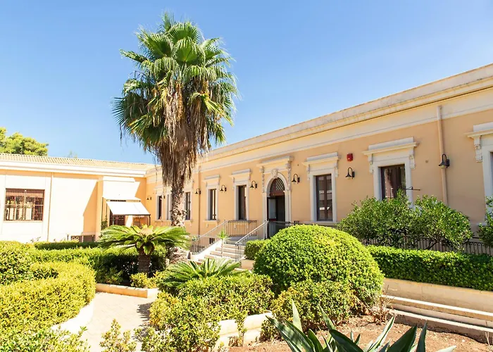 Syraka Hotel Lr Collection
