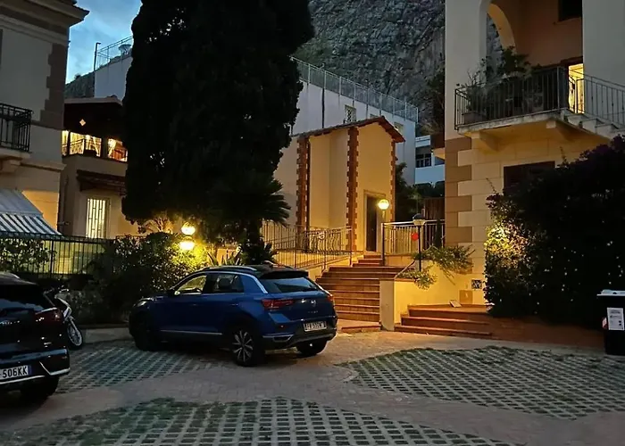 Mondello suite apartment