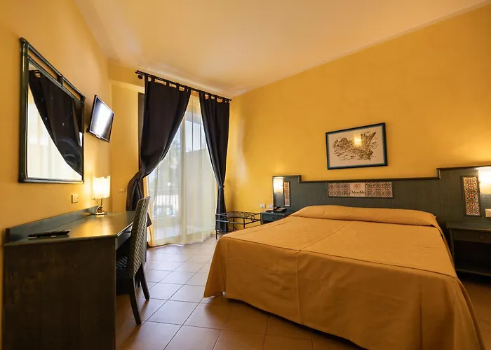 Dolcestate Hotel -Club Campofelice Di Roccella