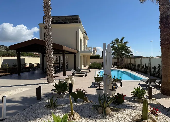 Limonaia Luxury Villa
