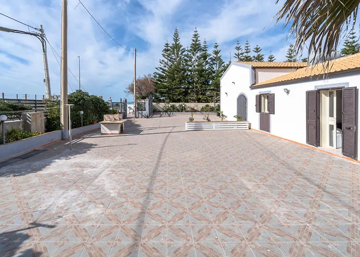Villa Gardenia fronte mare
