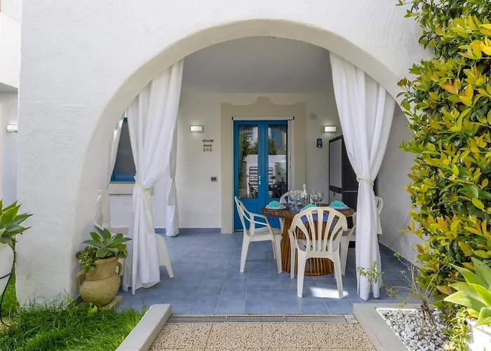 D R Holiday Home