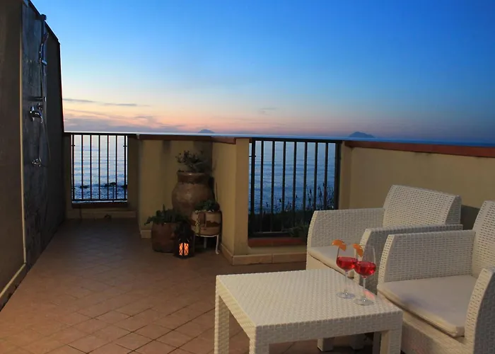 Eolie all'orizzonte