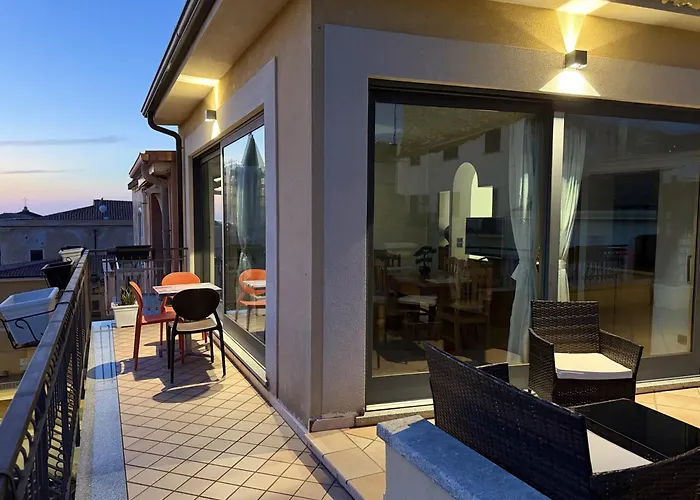 Luxury Domus Apartment