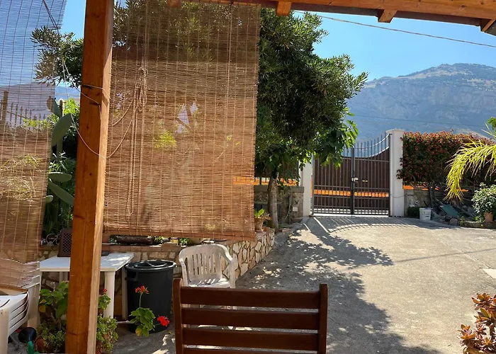 Villa Butterfly A Sea And History