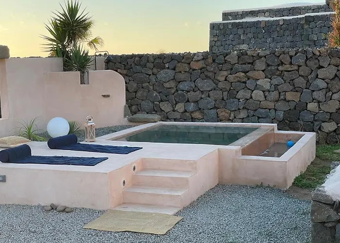Dammuso Elisir Rosa - Jacuzzi e Giardino Privati