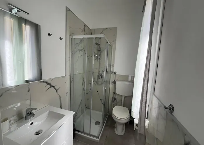 Apartment, Sulina'S House