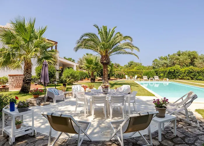 2-Casa sul mare con piscina vicino Cefalù