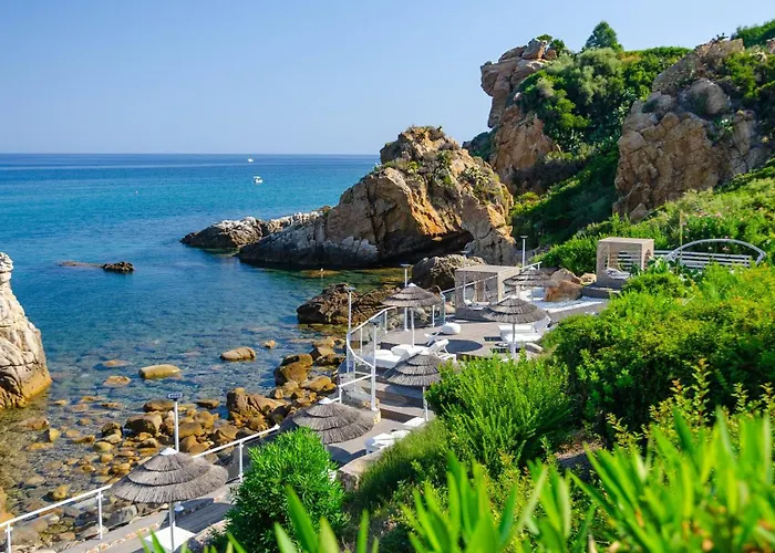 Calanica Resort