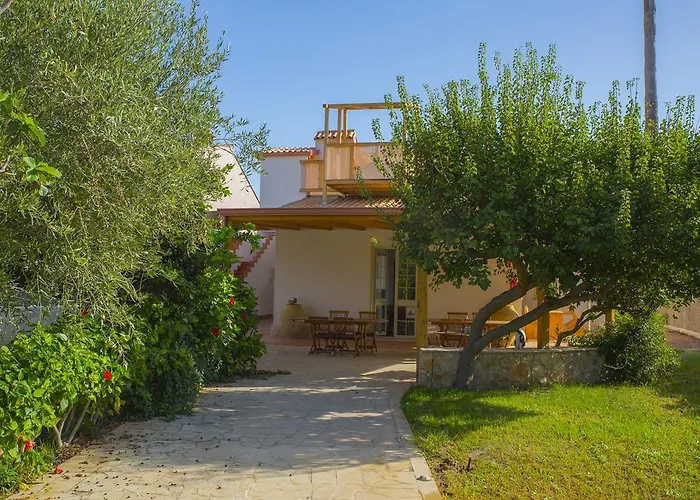 Casa dei Carrubi