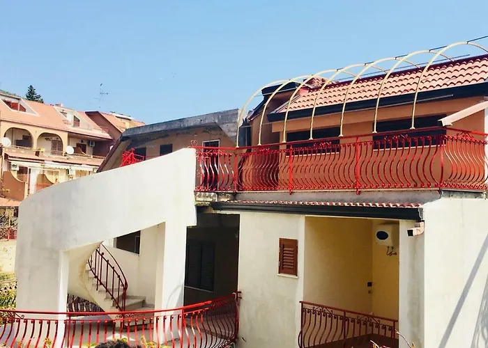 La casa del sole sorgente