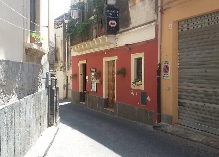 La Corte di Aci