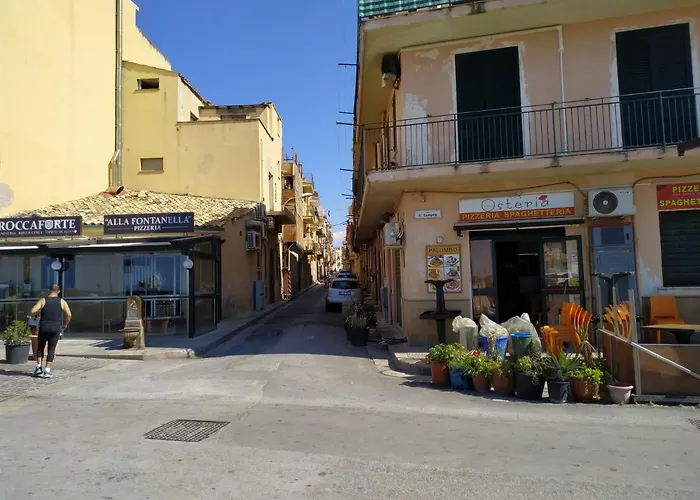 Aspra al delfino bianco